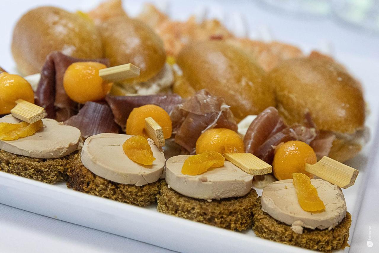 Logis Hotel & Restaurant - Le Relais De Montigny 몽티니 외부 사진